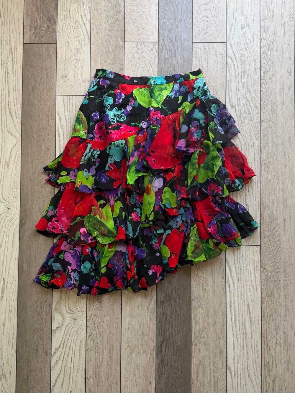Raul Blanco Vintage Floral Tiered Ruffle Mini Skirt - size 8 100% silk